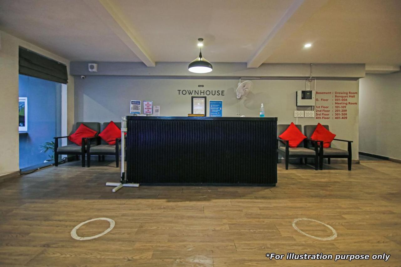 Townhouse Oak Hotel Rama ナーシク エクステリア 写真