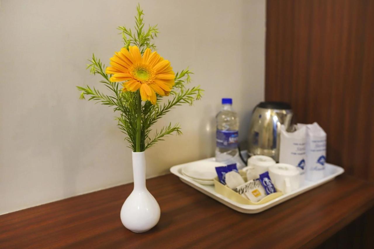 Townhouse Oak Hotel Rama ナーシク エクステリア 写真